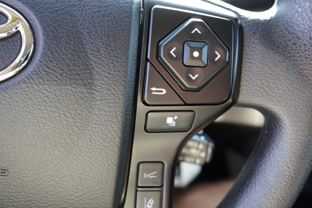Used 2023 Toyota Tacoma SR AWD/4WD image 30