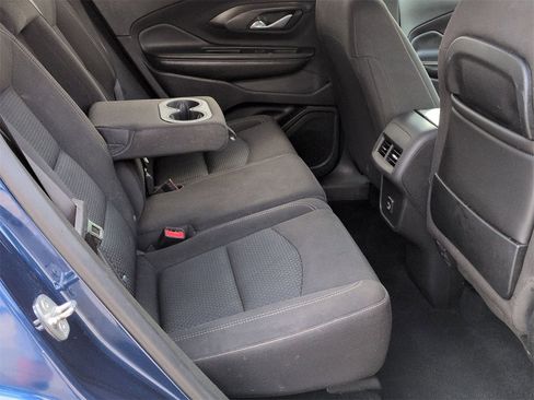 Used 2022 GMC Terrain SLE w/ Driver Convenience Package image 22