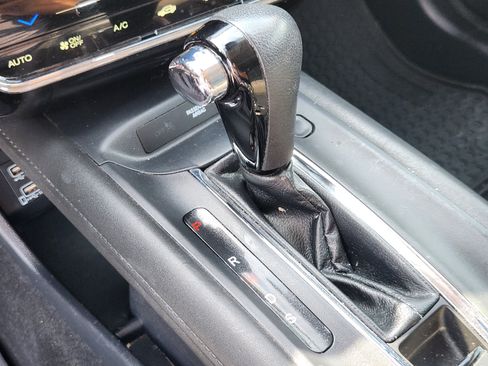 Used 2019 Honda HR-V EX image 12