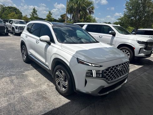 Used 2023 Hyundai Santa Fe SEL w/ Premium Package FWD image 2