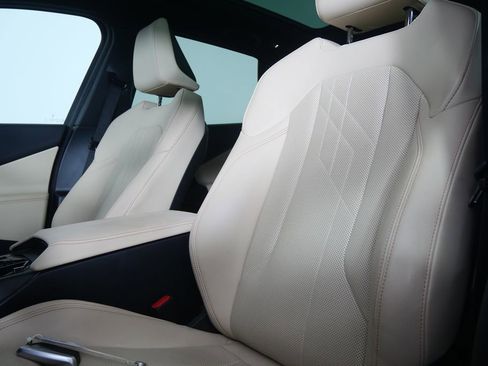 Certified 2025 BMW X3 xDrive30i image 11