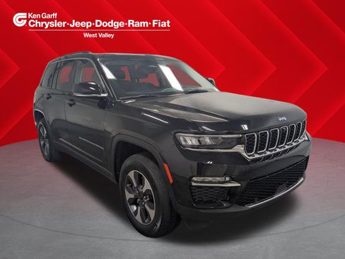 Used 2022 Jeep Grand Cherokee Limited 4xe w/ Luxury Tech Group II AWD/4WD image 1