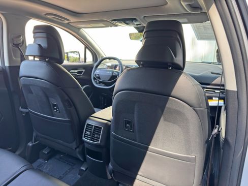 Used 2026 Kia Sportage EX w/ EX Panorama Roof Package FWD image 36