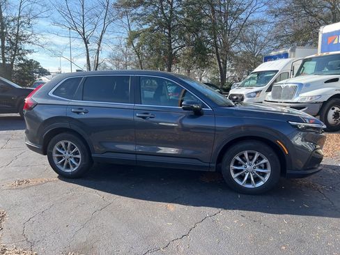 Used 2025 Honda CR-V EX-L image 4