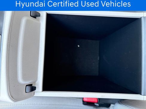 Used 2025 Hyundai Tucson SE FWD image 32