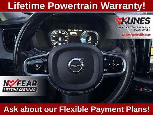 Used 2018 Volvo XC60 T8 Inscription w/ Advanced Package image 16