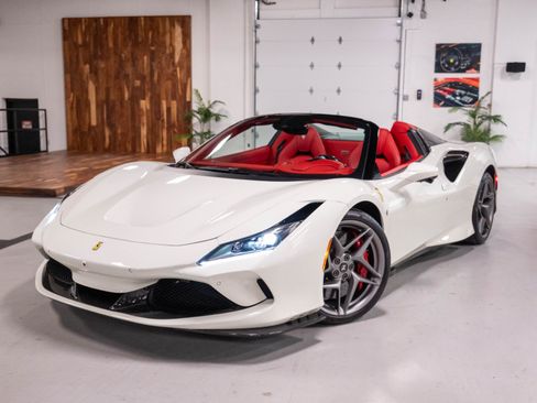 Used 2021 Ferrari F8 Tributo RWD image 76