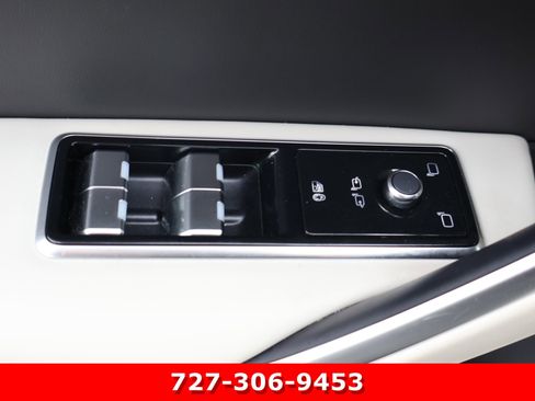 Used 2026 Jaguar F-PACE R-Dynamic S image 15
