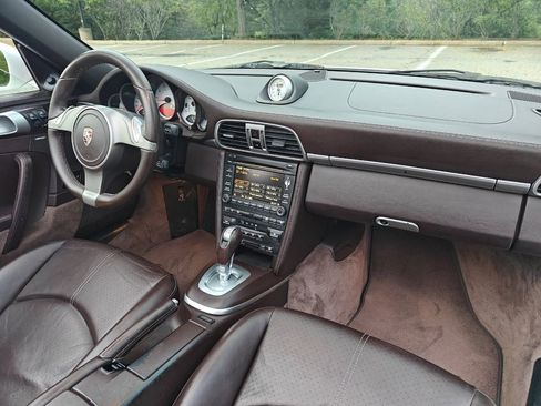Used 2010 Porsche 911 Carrera 4S image 28