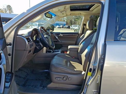 Used 2015 Lexus GX 460 image 18