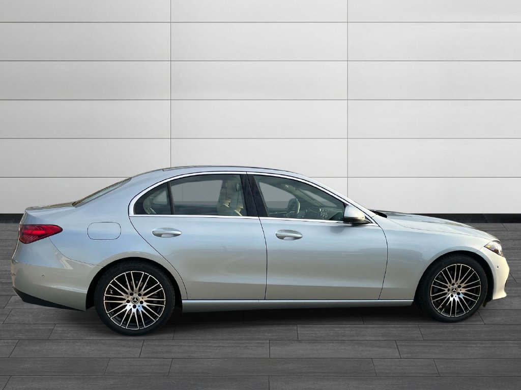 Used 2025 Mercedes-Benz C 300 Sedan image 6