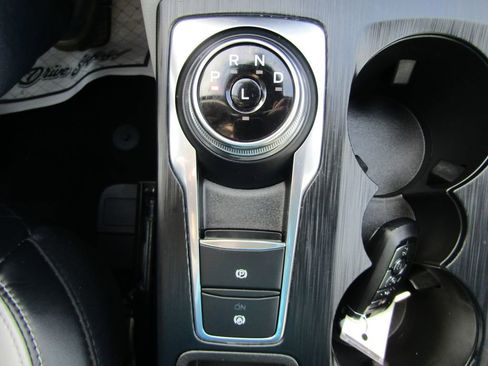Used 2025 Ford Escape SE FWD image 14