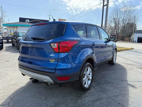 Used 2019 Ford Escape SE image 5