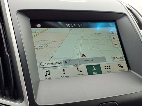 Used 2018 Ford Edge SEL w/ Equipment Group 201A AWD/4WD image 9