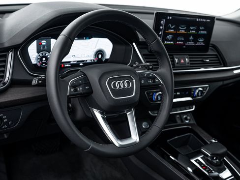 Certified 2023 Audi Q5 2.0T Premium Plus w/ Premium Plus Package AWD/4WD image 11