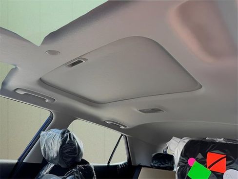 New 2025 Hyundai Venue SEL image 13