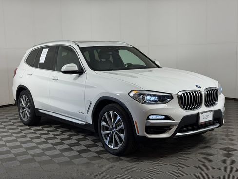 Used 2018 BMW X3 xDrive30i w/ Premium Package AWD/4WD image 7