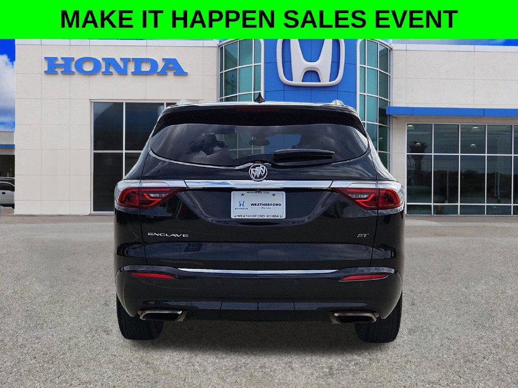 Used 2022 Buick Enclave Essence w/ Experience Buick Package FWD image 4
