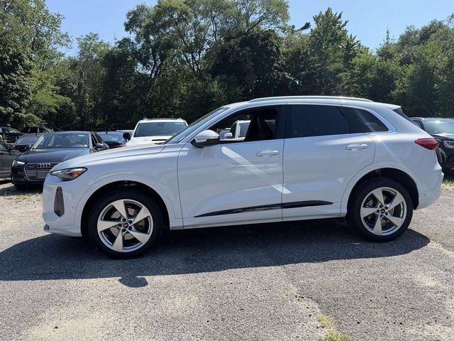 Used 2025 Audi Q5 Premium Plus w/ Premium Plus AWD/4WD image 3