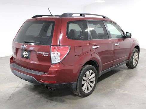 Used 2013 Subaru Forester 2.5X Premium w/ All-Weather Plus Pkg image 7