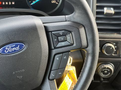 Used 2018 Ford F150 XLT w/ Equipment Group 302A Luxury AWD/4WD image 33