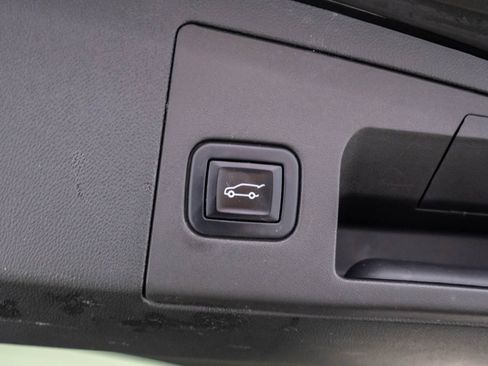 Certified 2023 Cadillac XT5 Sportv AWD/4WD image 36