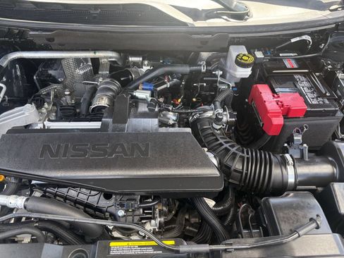 Used 2026 Nissan Rogue SL FWD image 35