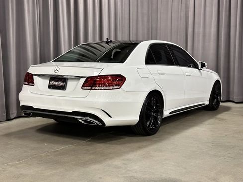 Used 2014 Mercedes-Benz E 250 BlueTEC 4MATIC Sedan image 5