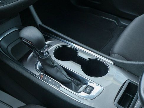 Used 2023 Chevrolet Malibu LT image 16