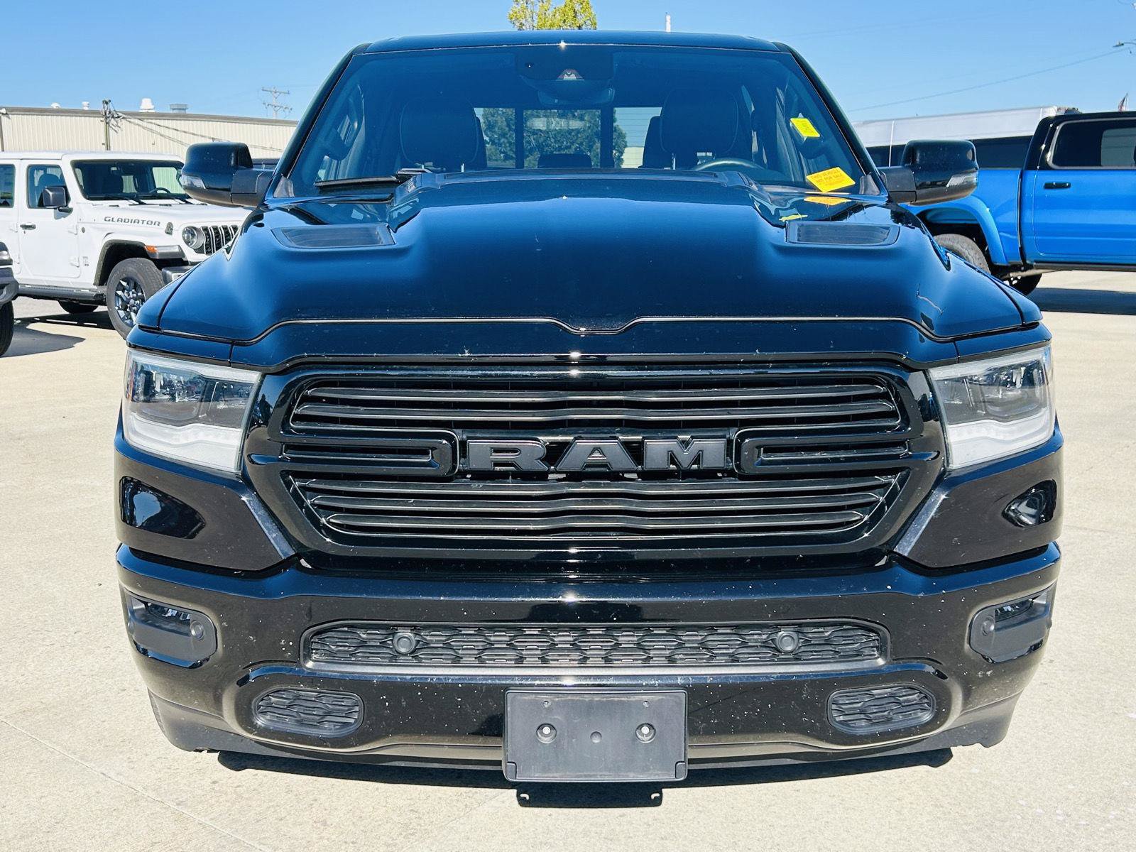 Used 2023 RAM 1500 Laramie AWD/4WD image 34
