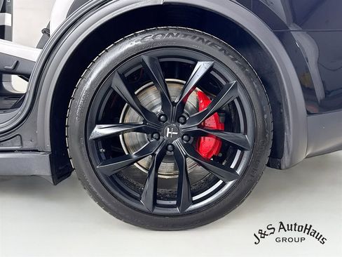 Used 2026 Tesla Model X Plaid image 41