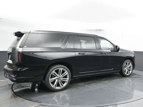 New 2026 Cadillac Escalade ESV Platinum Sport AWD/4WD image 8