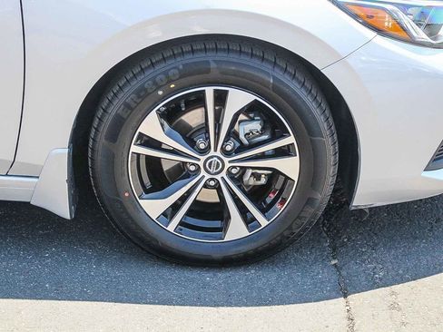 Used 2022 Nissan Sentra SV FWD image 12