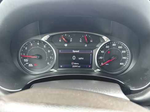 Used 2023 GMC Terrain SLT w/ Infotainment Package II AWD/4WD image 11