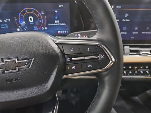 Used 2025 Chevrolet Equinox ACTIV w/ Safety and Technology Package image 22