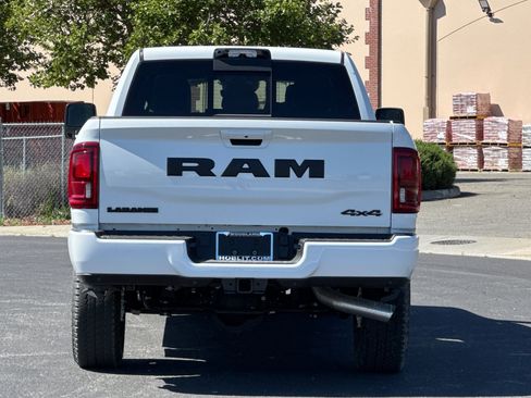 New 2026 RAM 2500 Laramie AWD/4WD image 4