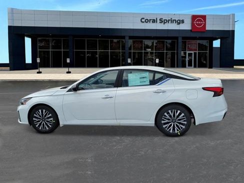 New 2026 Nissan Altima 2.5 SV FWD image 2