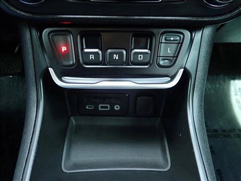 Used 2018 GMC Terrain Denali w/ Advanced Safety Package AWD/4WD image 22