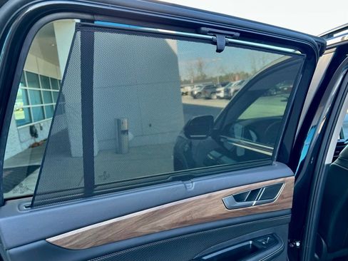 Used 2024 Volkswagen Atlas SE image 19