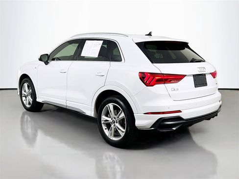 Used 2022 Audi Q3 2.0T Premium Plus image 5