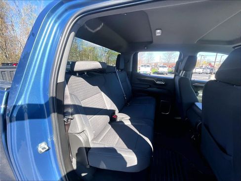 Used 2024 Chevrolet Silverado 1500 LT image 15