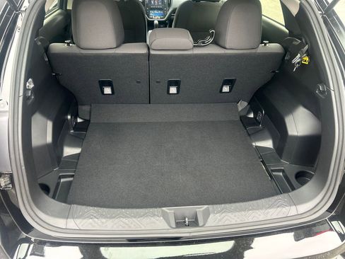 Certified 2025 Subaru Impreza 2.0i image 2