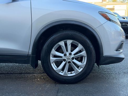 Used 2015 Nissan Rogue SV w/ SV Premium Package image 12