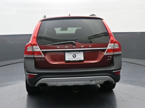 Used 2015 Volvo XC70 T6 w/ Proximity Package AWD/4WD image 6