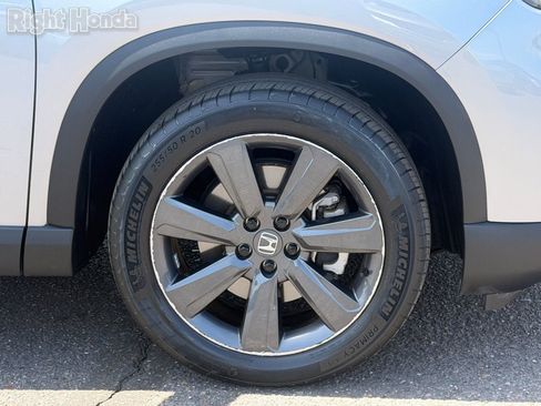 Certified 2023 Honda Pilot Sport image 12