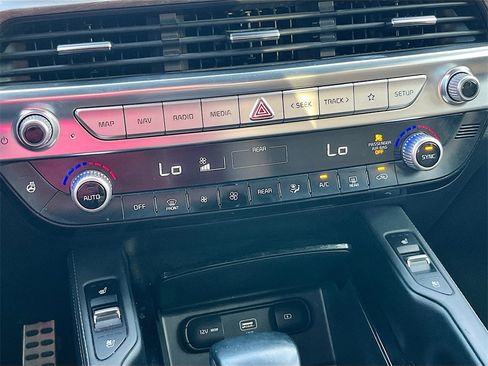 Used 2022 Kia Telluride SX image 16