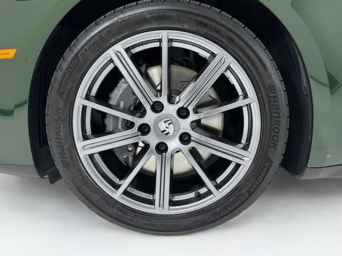 Certified 2025 Porsche Panamera 4 AWD/4WD image 32