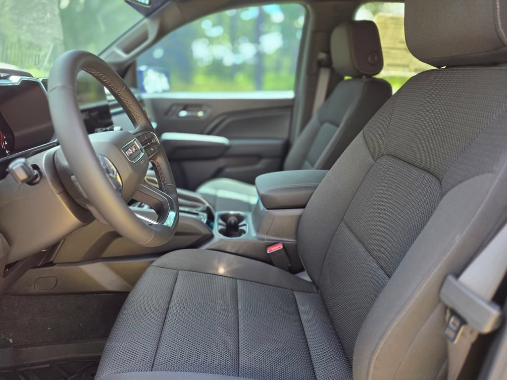 New 2026 GMC Canyon Elevation w/ Convenience Package RWD image 13