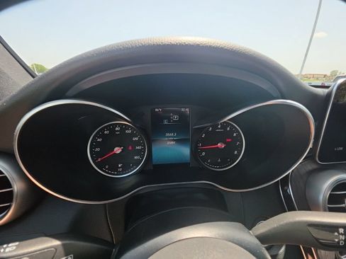 Used 2022 Mercedes-Benz GLC 300 4MATIC image 16
