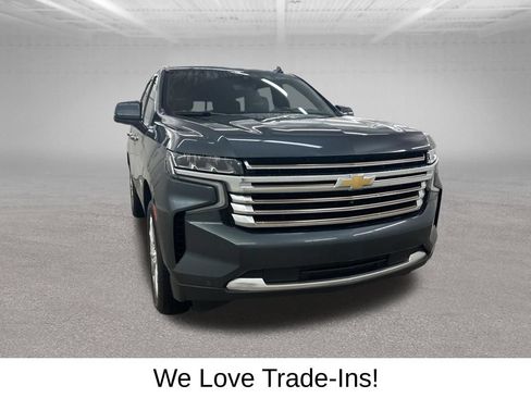 Used 2021 Chevrolet Tahoe High Country w/ Premium Package AWD/4WD image 3